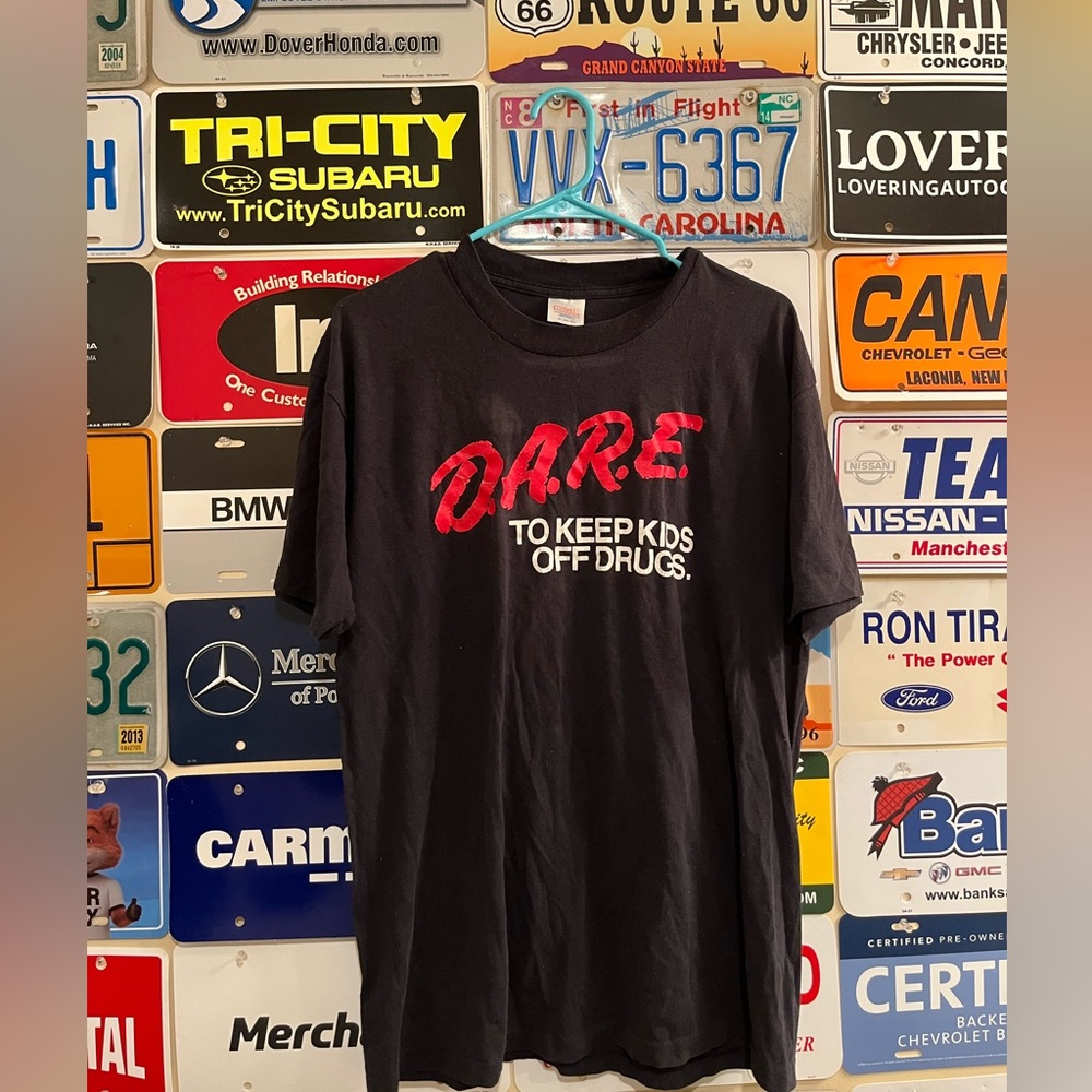 VINTAGE 90’s DARE Program Graphic Tee- XL